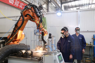 马明星 智能制造引领制造业新未来新材料技术革新驱动产业升级